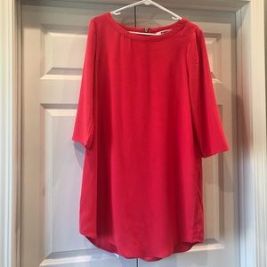 Large BB Dakota dress with exposed zipper.